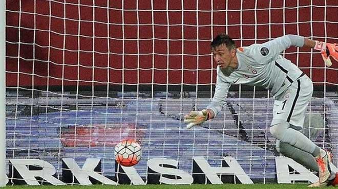 Muslera geen seneyi hatrlatt!