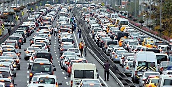 stanbul trafiine her gn bin yeni ara katlyor 