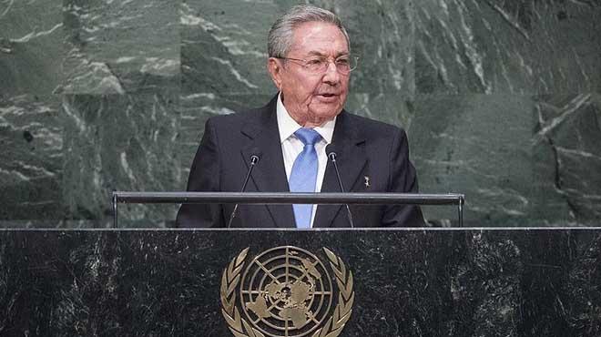 Raul Castro'dan kresel glere eletiri