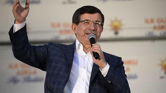 Babakan Davutolu'ndan Samsun'da ilk miting