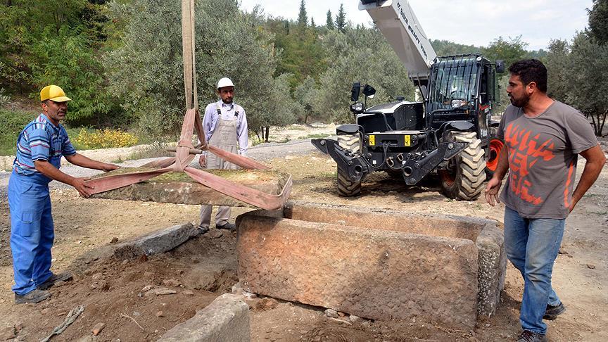 12 gladyatr mezar Yataan'a gelenleri karlayacak