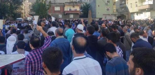 Diyarbakr sokaklarnda 'Kahrolsun PKK' sloganlar
