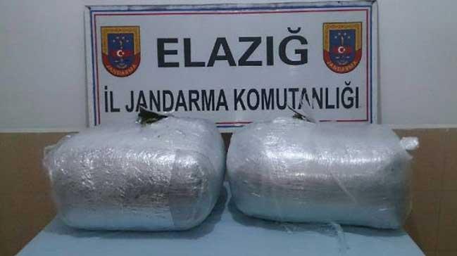 Elaz'da yolcu otobsnde 63 kilo esrar