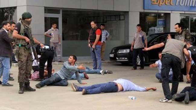 Urfa'da akaryakt istasyonunda silahl kavga: 4 yaral