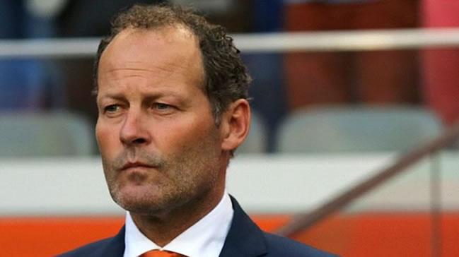 Danny Blind istifa edecek mi"