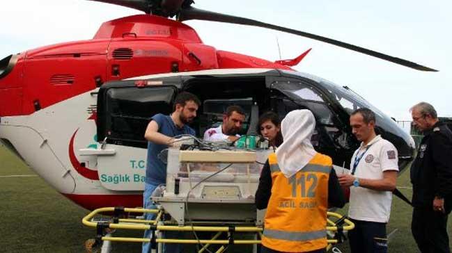 9 gnlk bebek ambulans helikopterle sevk edildi