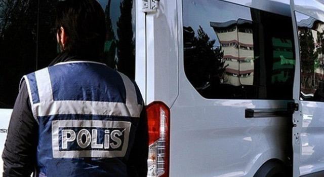 zmir'de polise silahl ve bombal saldr