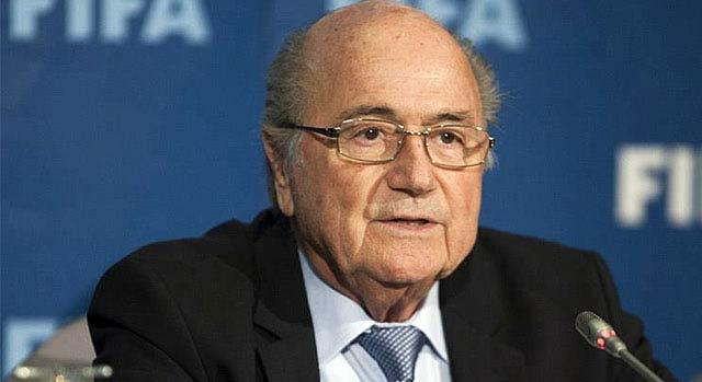 FIFA Bakan Blatter, Platini'yi sulad