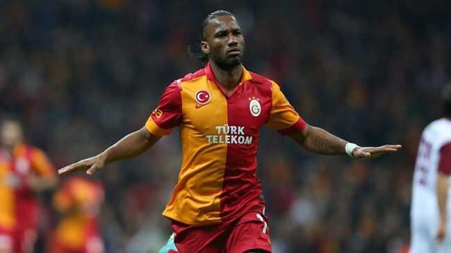 Drogba Galatasaray'a dnecek mi" Cenk Ergn aklad!