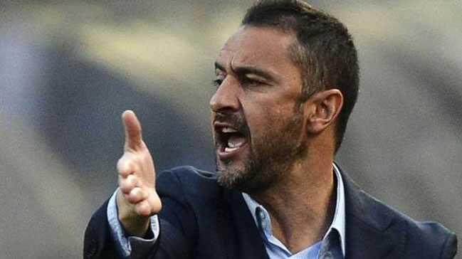 Bir iletiim facias olarak Vitor Pereira