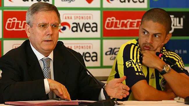 Fenerbahe imzalarn Alex'e ait olduunu kantlad