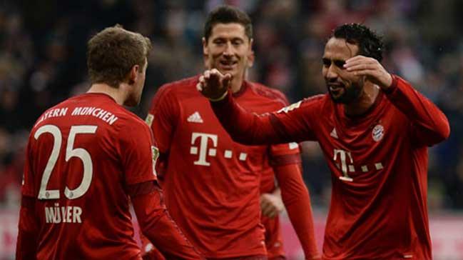 Bundesliga'da Bayern Mnih 14 haftada 40 puan toplayarak rekor krd