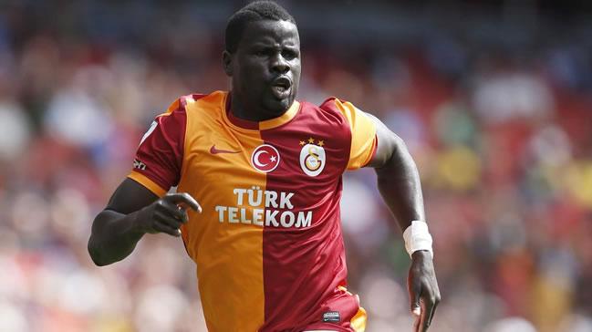 Emmanuel Eboue Yeilkyspor'la idmanlara kyor