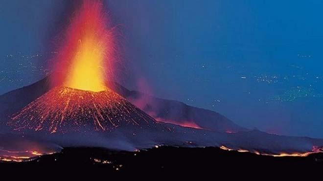 Etna patlad, havaliman kapatld