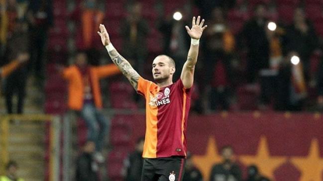 Sneijder'den Beikta ve Fenerbahe'ye gnderme