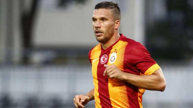 Gazeteci dven Podolski davalk oldu!