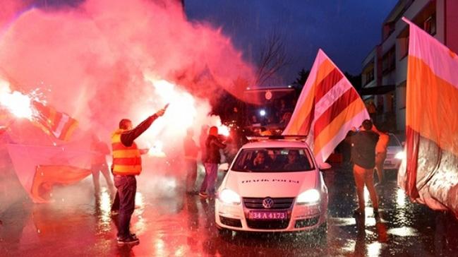 Florya baskn sonras Podolski oka girdi