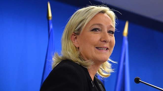 'Le Pen'in eli cumhurbakanl seimi iin gl'