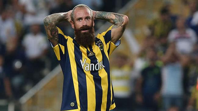 Fenerbahe'den Raul Meireles aklamas