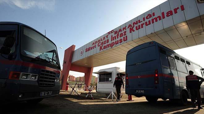 'FET yeleri' stanbul'da ilk kez hakim karsna kyor