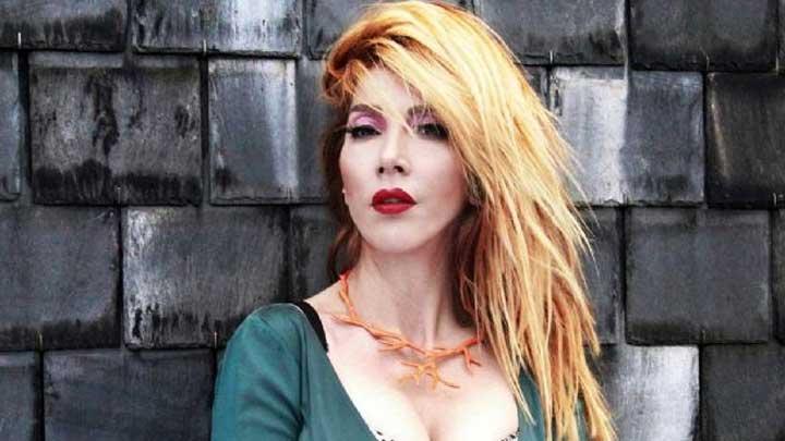 Hande Yener'e hamamda byk ok!