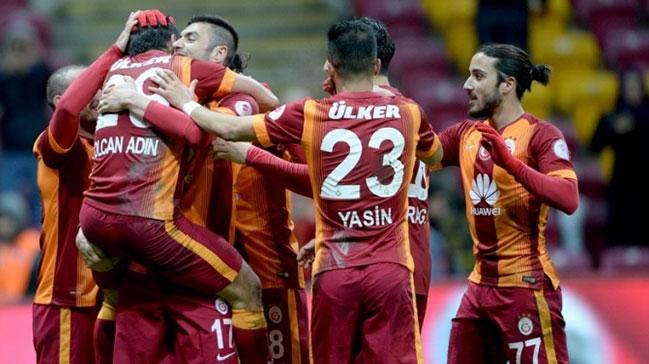 Galatasarayl Yasin ztekin'e Katar'dan lgn teklif