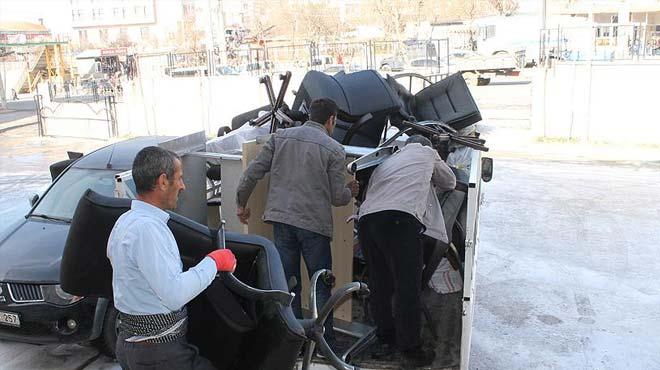 Saldrya urayan ktphane ve kltr merkezi binas tahliye edildi