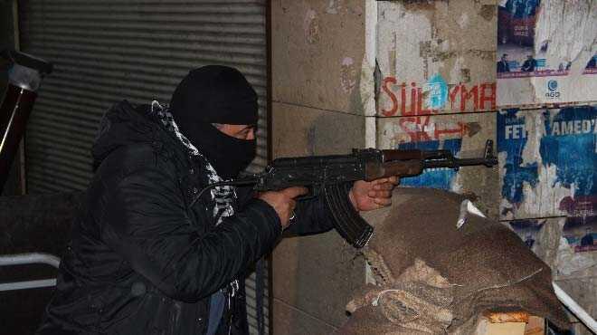 Diyarbakrdaki polis yeni yla byle girdi