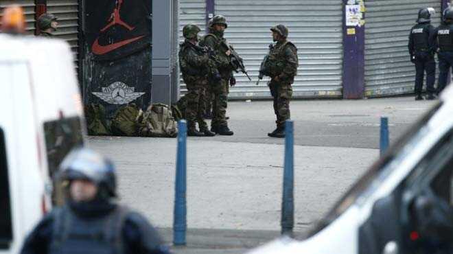 Fla! Paris'te canl bomba alarm!
