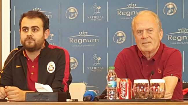 Mustafa Denizli'den transfer aklamas