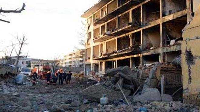 Diyarbakr'da terr saldrs: 1 ehit, 3' ocuk 5 kii hayatn kaybetti 39 yaral