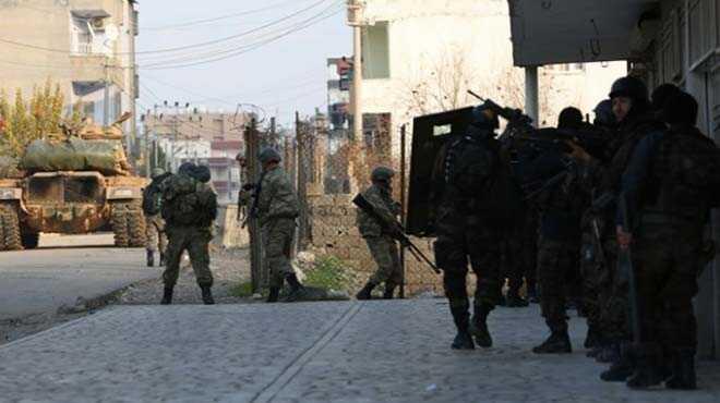 Operasyona polis, asker ve korucular katlyor