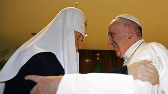 Franciscus ve Kirill arasnda tarihi buluma