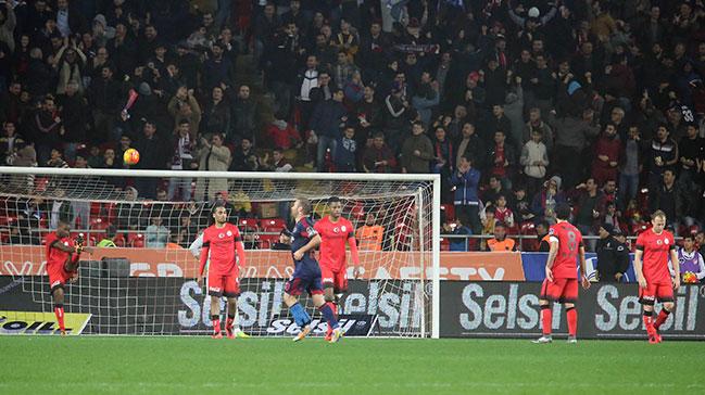 Mersin dman Yurdu - Galatasaray: 2 - 1