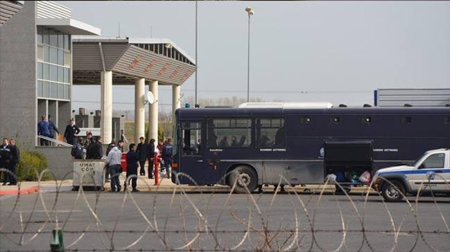 Yunanistan baz kaaklar Trkiye'ye iade etti