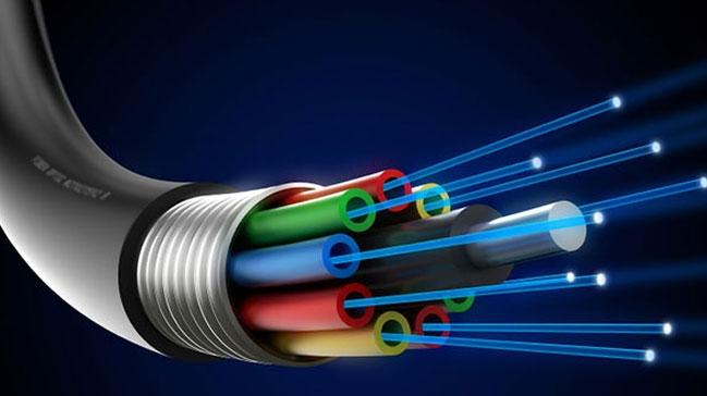 Fiber altyaps dnyay 7 kez dolaacak uzunlukta