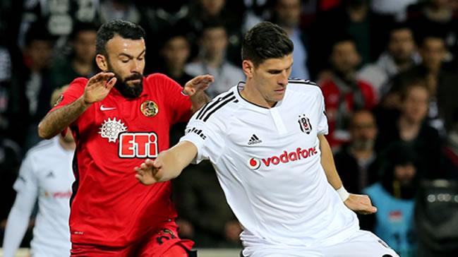 Mario Gomez rekor brakmyor