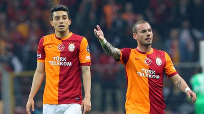 Telles ve Sneijder takmdan ayrlacak m" Aklad!