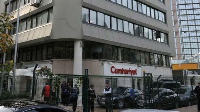 'Cumhuriyet'i Paralel ynetiyor'