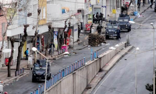 Diyarbakr'da zel harekat timleri hazrda bekliyor