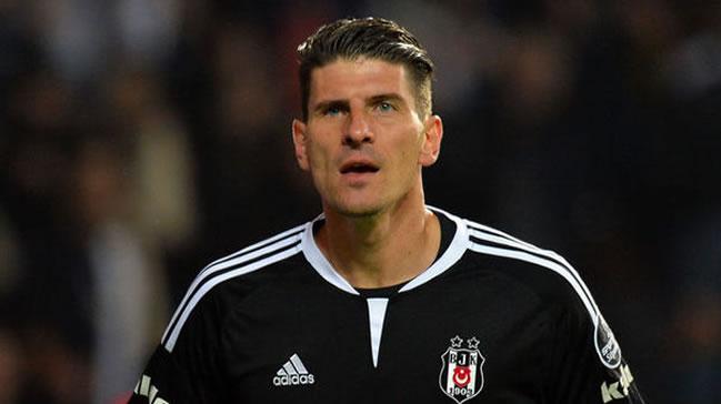 Guardiola Mario Gomez'i Manchester City'ye istiyor