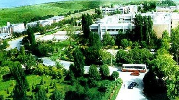 Hacettepe niversitesi'nde eitime 2 gn ara