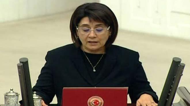 Leyla Zana'ya ok: Grevden alndlar!