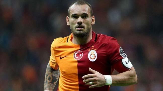 Riekerink'i ykan haber! Sneijder depremi