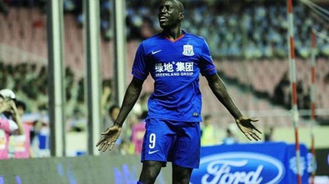 Demba Ba'dan Beikta aklamas