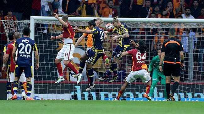 fenerbahe  galatasaray  derbi fotoraflar resimleri
