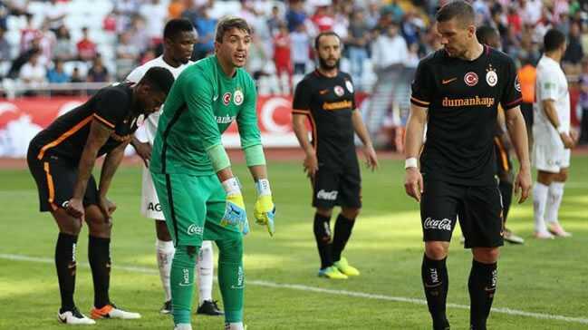 galatasaray  rekor  gol yeme  muslera  en ok gol fotoraflar resimleri