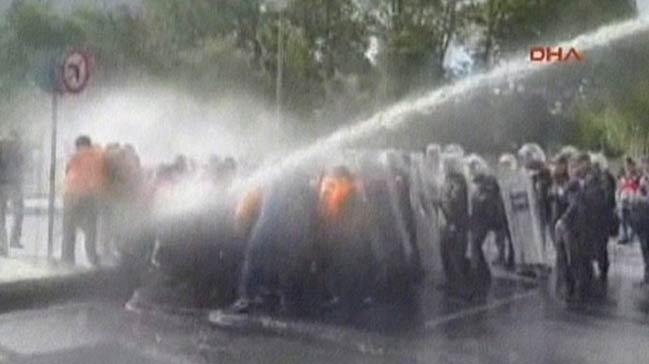 Taksim'e kmak isteyen gruba mdahale