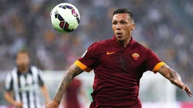 Fenerbahe'de Feghouli tamam Holebas srada