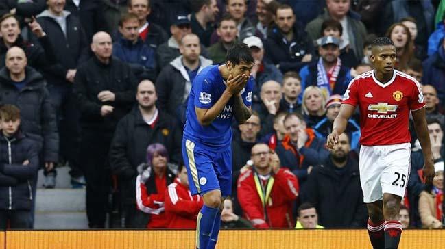 Manchester United, Leicester City'ye ampiyonluk iin izin vermedi!